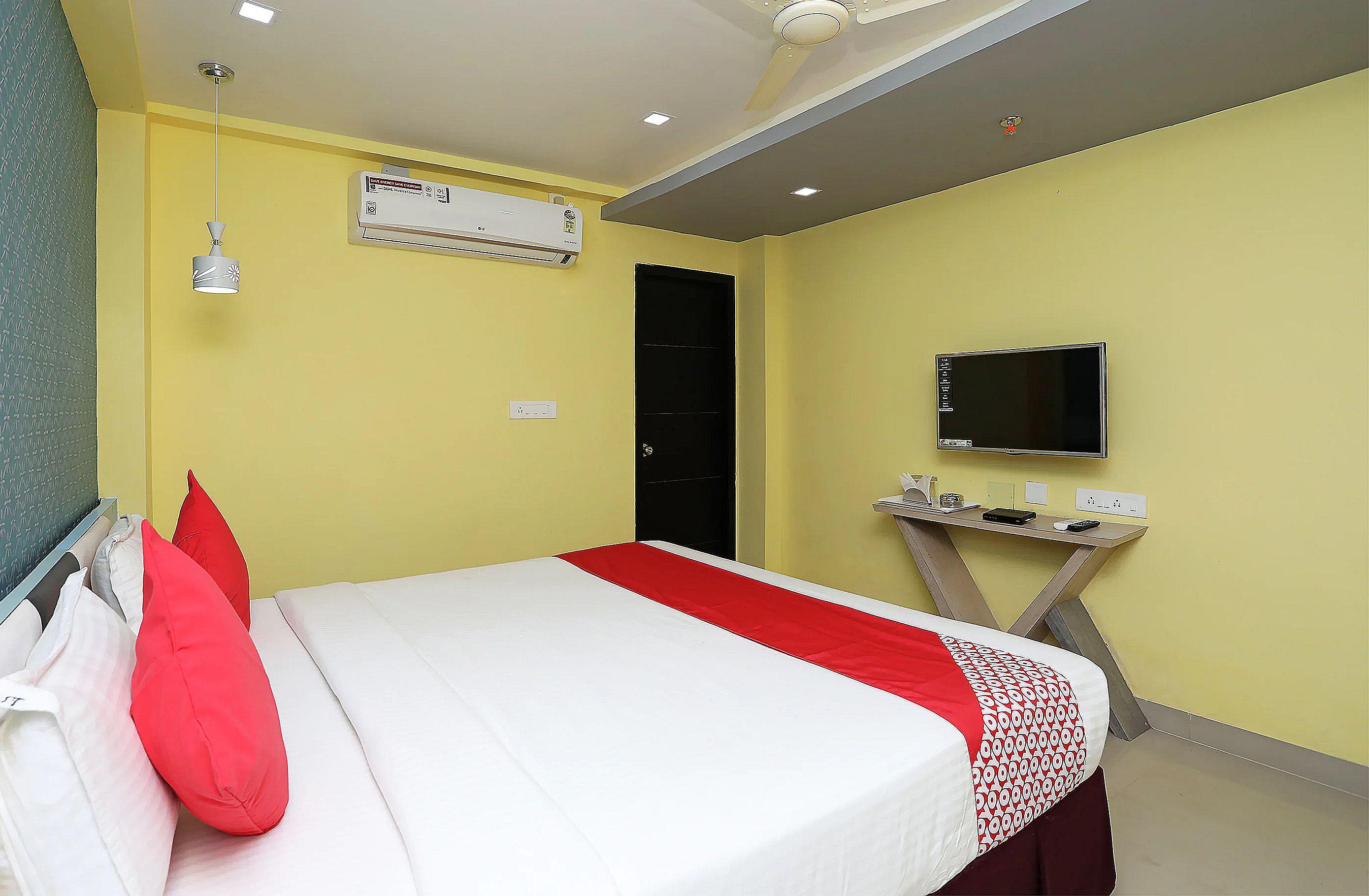 Super Capital O Sai Jagannath Otel Khandagiri Dış mekan fotoğraf