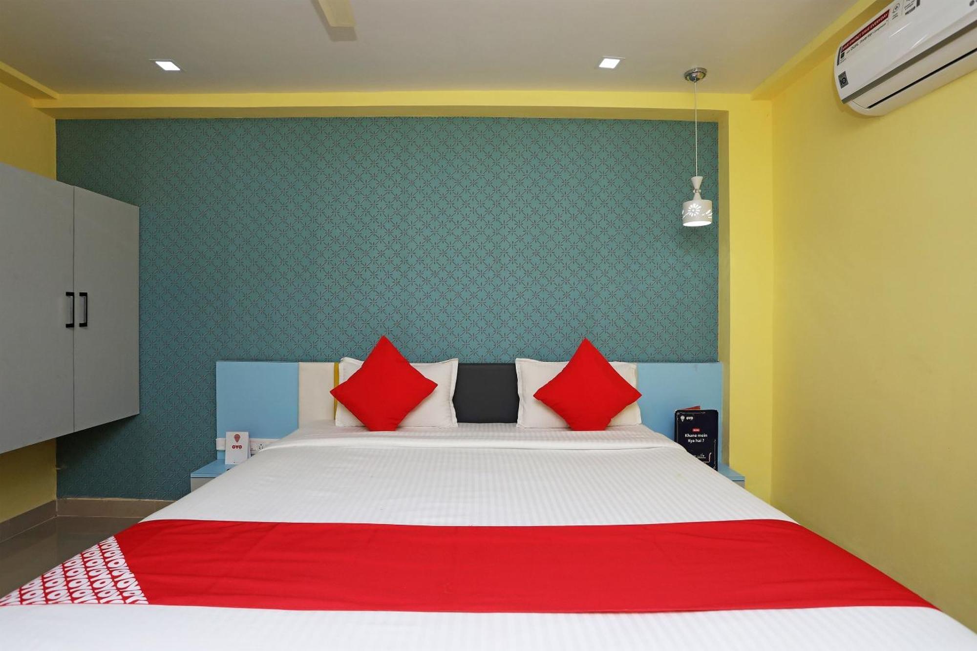 Super Capital O Sai Jagannath Otel Khandagiri Dış mekan fotoğraf